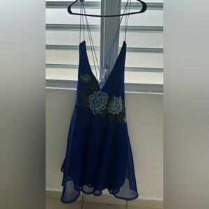 Elegant Blue Backless Dress with Floral Embroidery